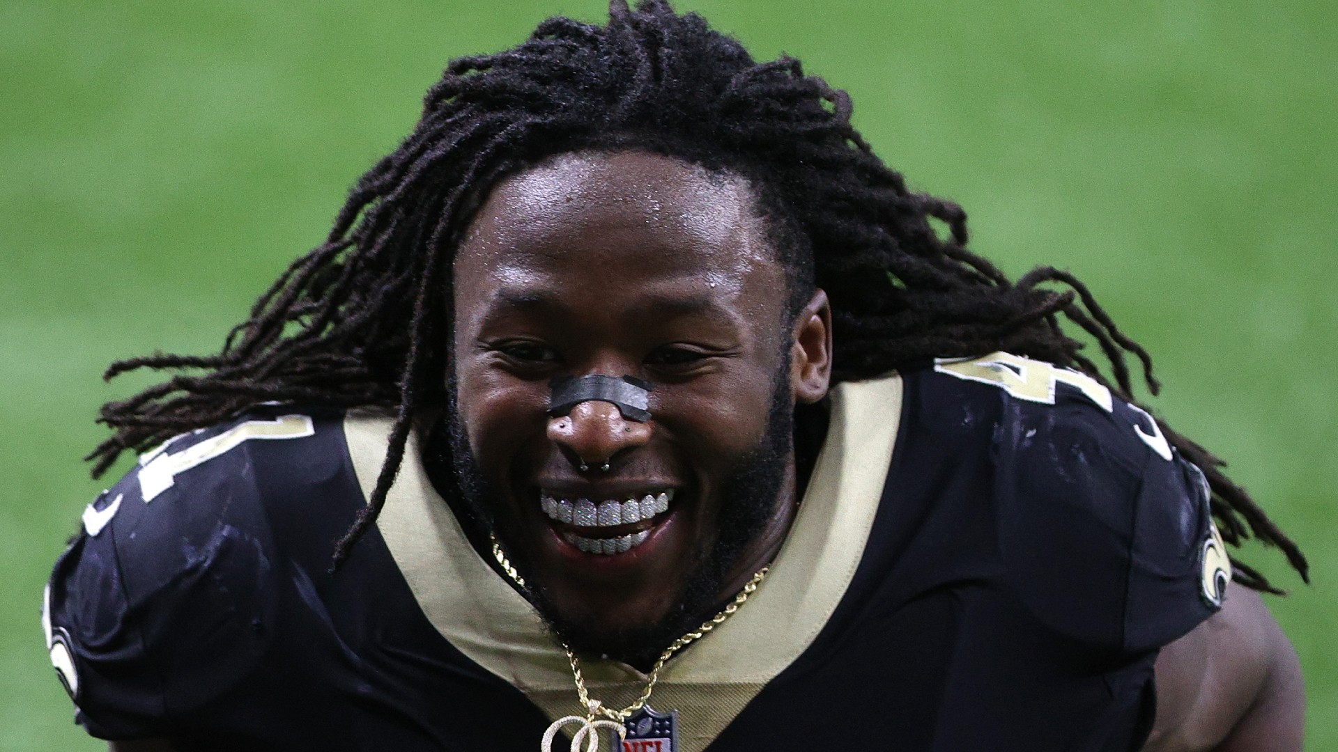 alvin-kamara-11221-getty-ftr