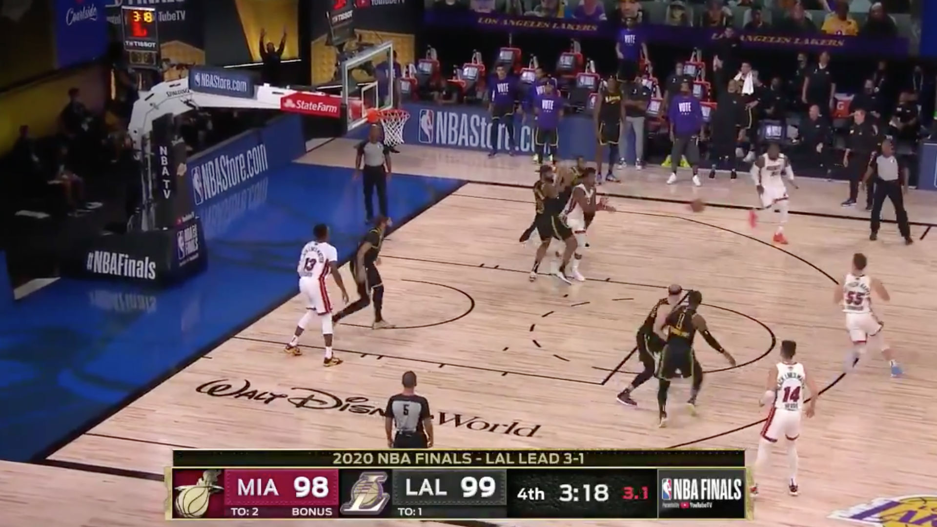 duncan-robinson-pope-caruso-shot.jpg duncan-robinson-pope-caruso-shot.jpg