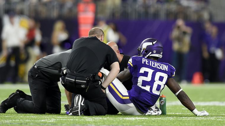 Injury updates for Adrian Peterson, Donte Moncrief, other fantasy stars entering Week 3 image