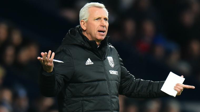 Pardew: WhatsApp groups have created 'toxic' dressing rooms image