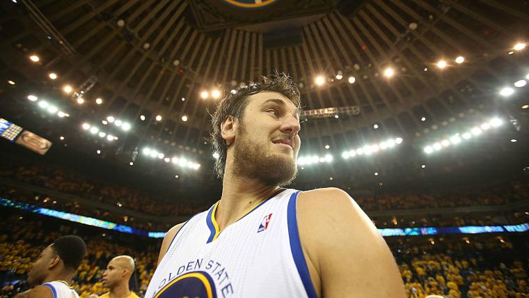 Andrew Bogut can add more to offense for Warriors, assistant coach says image