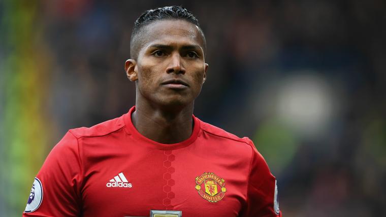 Valencia: Watching Man Utd is painful image