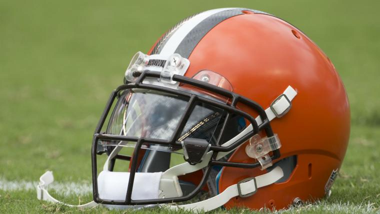 Browns keep practice facility closed amid COVID-19 concerns image