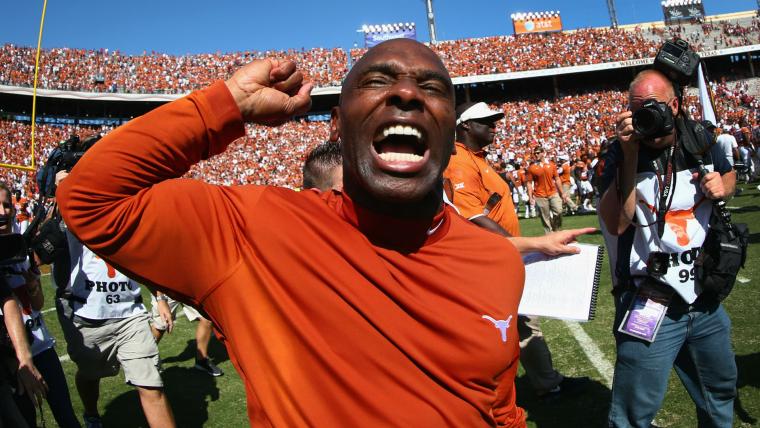 Big day for Charlie Strong, Texas, but QB problem still exists for 2016 season image