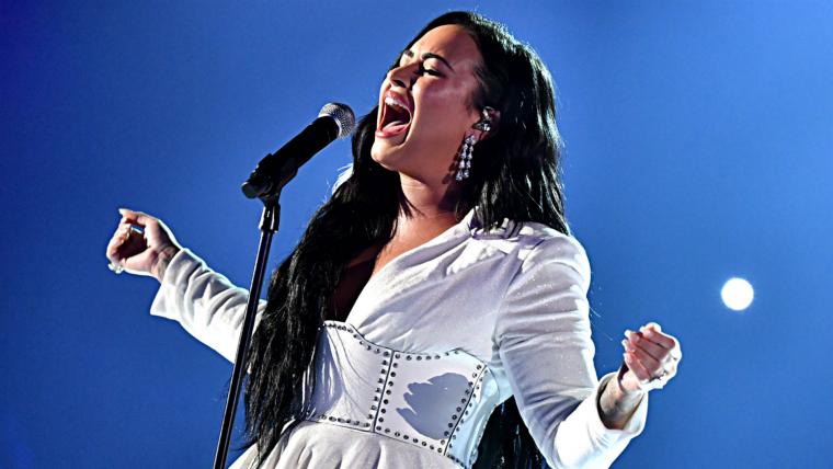 Super Bowl prop bets 2020: Demi Lovato's national anthem over-under, length odds & more image