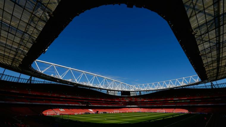 Arsenal & Valencia working to identify Nazi salute fans image