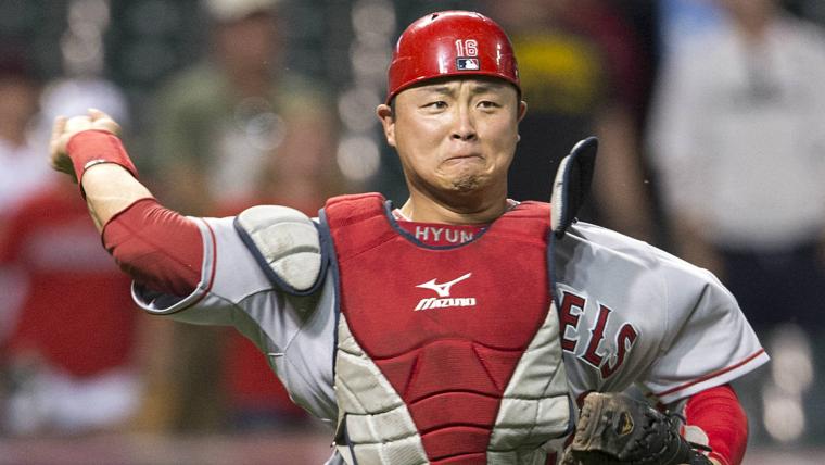 Astros get C Hank Conger from Angels for RHP Nick Tropeano image