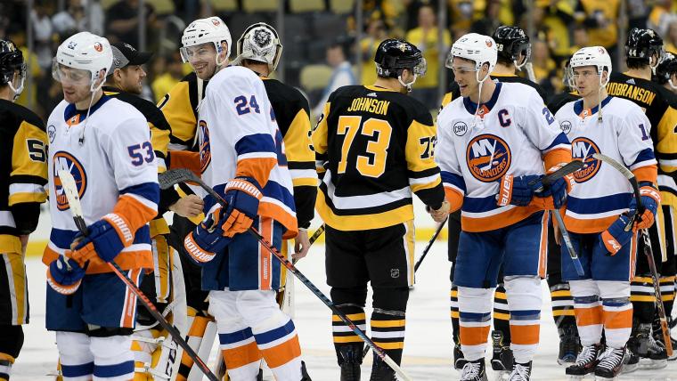 Isles complete first playoff sweep since '83 Stanley Cup image