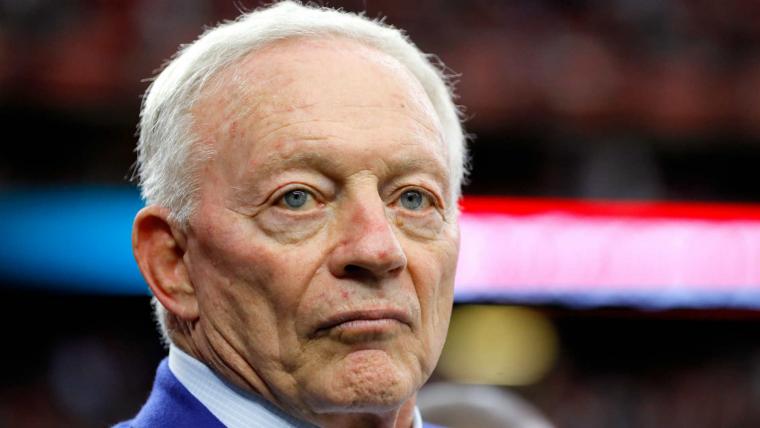 Jerry Jones rooting for Eagles image