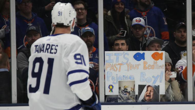 Tavares' first goal against Islanders pushes Leafs into playoffs image