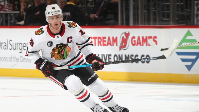 Blackhawks' Jonathan Toews nets hat trick in win over Capitals image