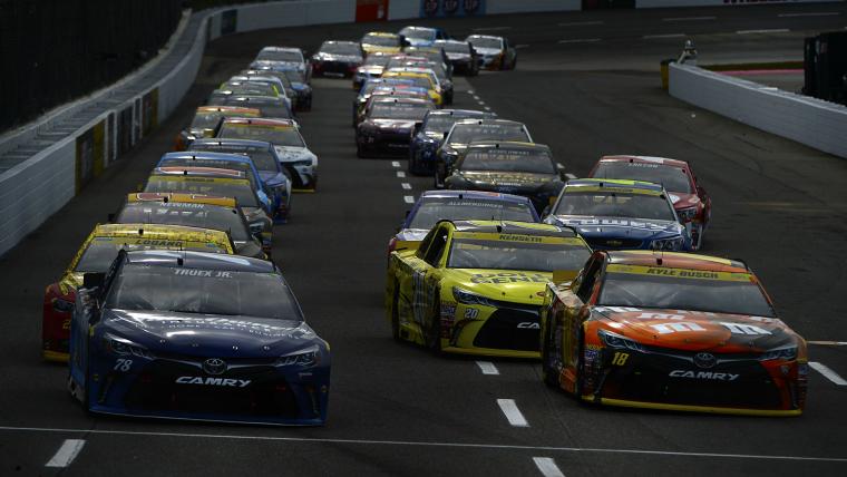 Scoring controversy, untimely caution leads to confusion at Martinsville image