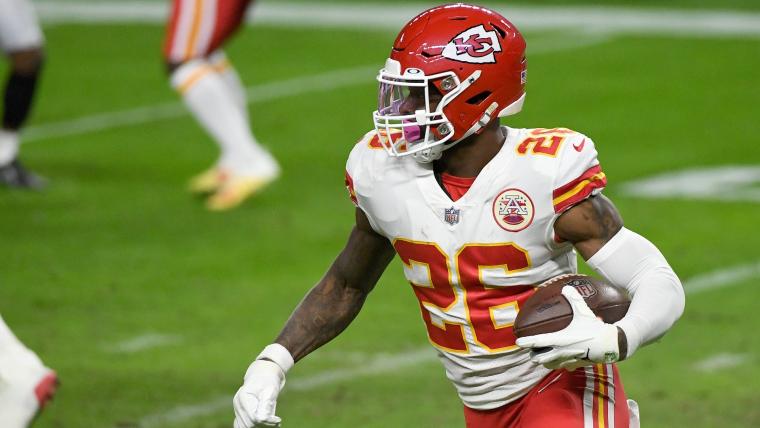 Why isn't Le'Veon Bell playing more? Chiefs' RB depth chart favors Clyde Edwards-Helaire, Darrel Williams image