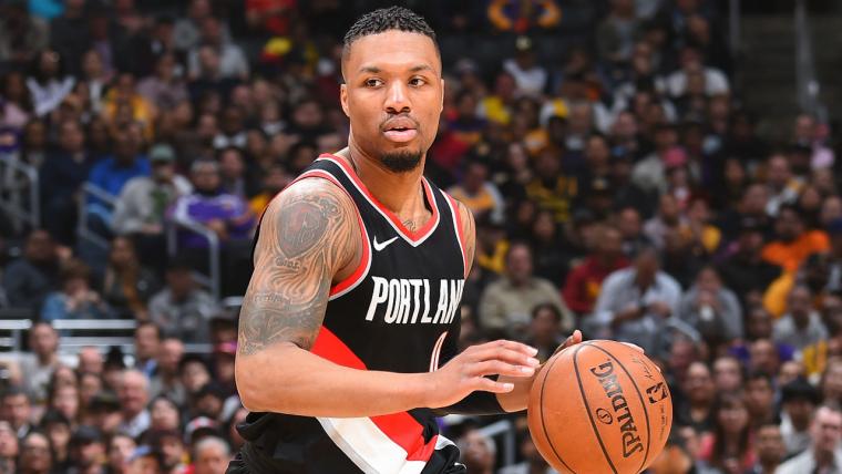 Lillard takes over fourth quarter as Blazers hang on to beat Lakers in a thriller image