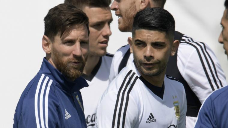 Messi hasn't changed since he was a child - Banega image