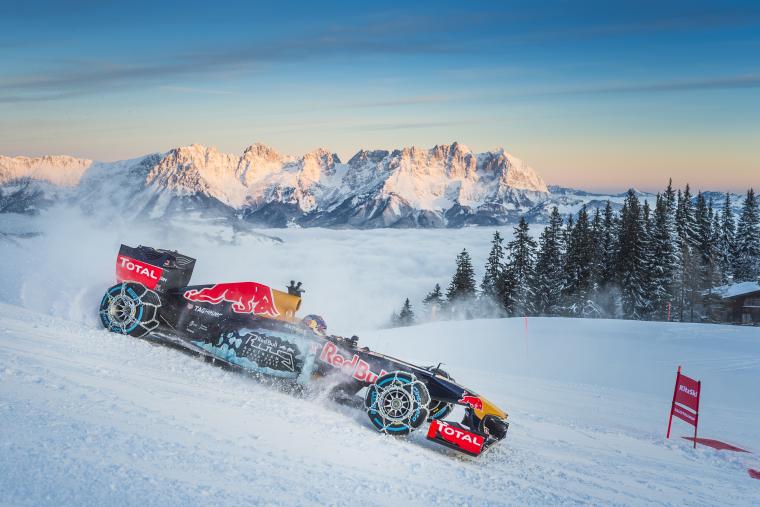 VIDEO: Verstappen and Red Bull hit the slopes image