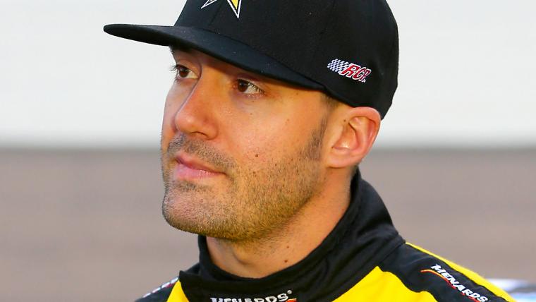 Tire explodes, injures pit crew member after Paul Menard's car spins image