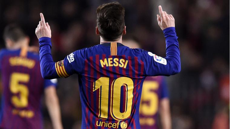 'Messi not at the same level as Maradona or Pele!' image