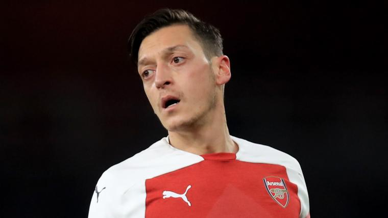 Ozil has become a 'ghost' - Petit image