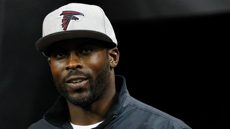 Michael Vick to serve as offensive coordinator for Atlanta spring league team image