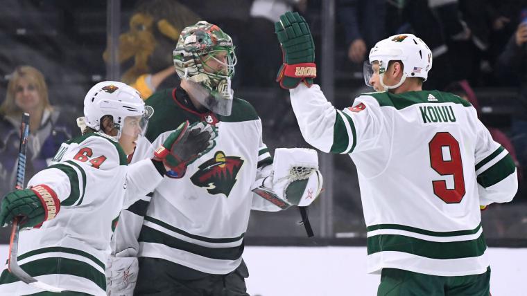 Wild score four unanswered goals to defeat Jets image