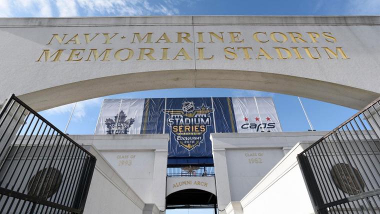 NHL Stadium Series 2018: Wind rattling outdoor game at Naval Academy, but hasn't blown it off schedule image