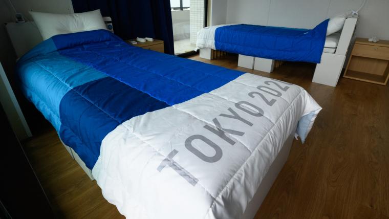 Olympic athlete puts 'anti-sex' beds to the test: 'It's fake. Fake news' image