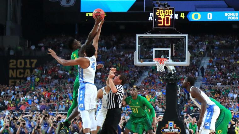 Final Four scores: North Carolina survives Oregon comeback, will face Gonzaga in championship image