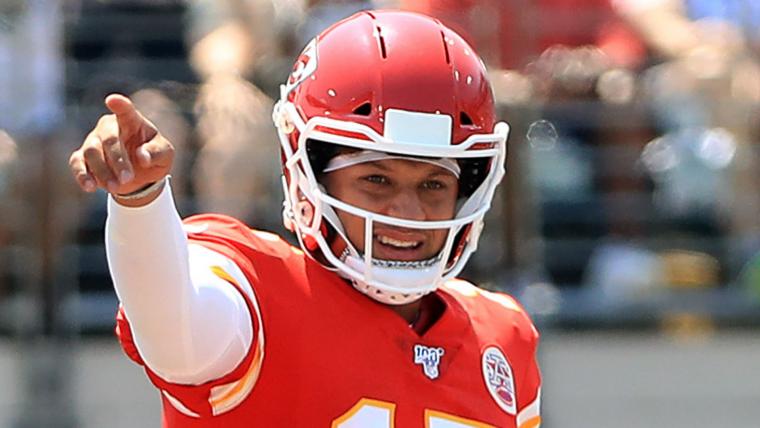 Mahomes avoids significant damage image