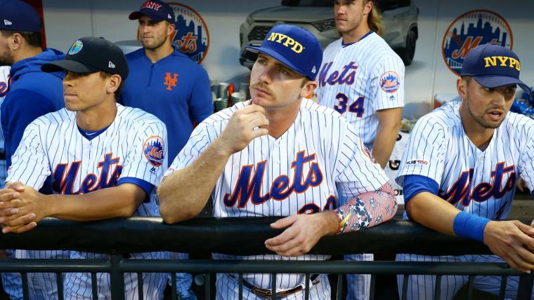 Mets' Pete Alonso donates custom cleats to 9/11 museum image