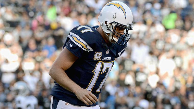 Chargers coach denies Philip Rivers has severe rib injury image