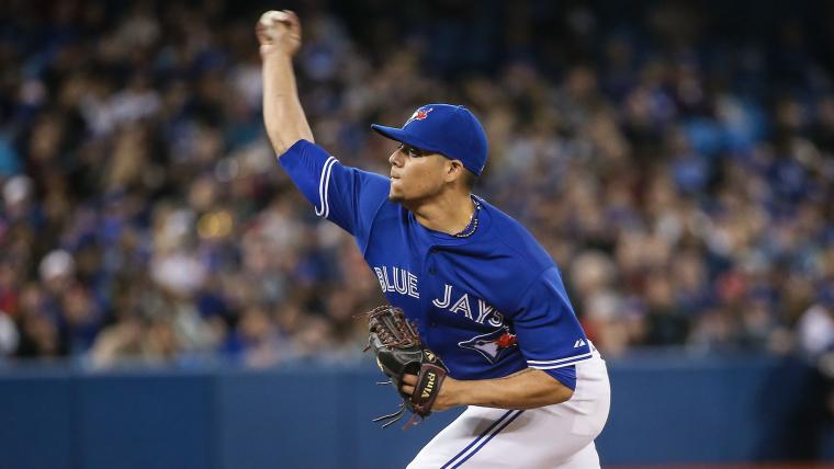 Should Aaron Sanchez and Roberto Osuna start or relieve this season? image