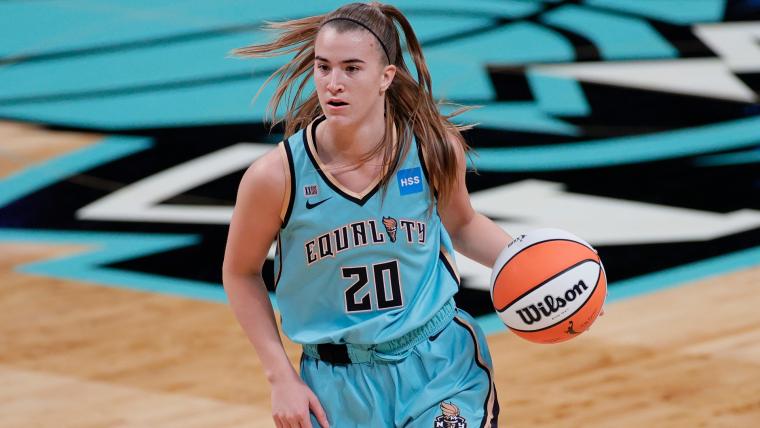 Why isn't Sabrina Ionescu on Team USA's roster for the 2021 Olympics? image