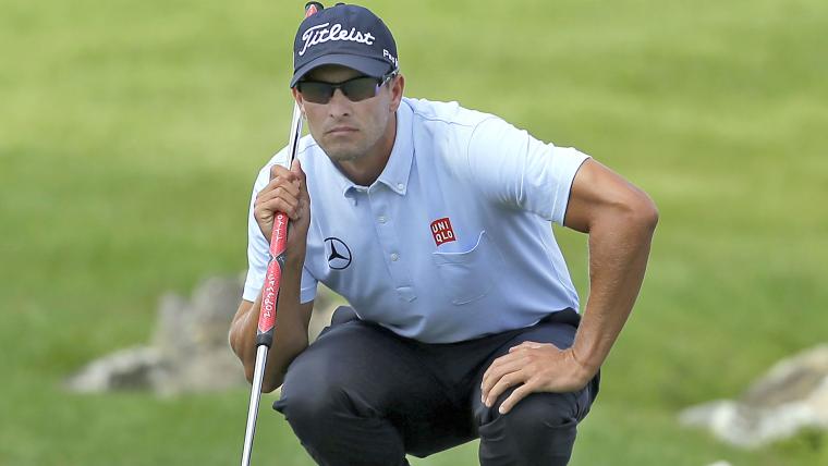 What is the big PGA controversy over long putters? image