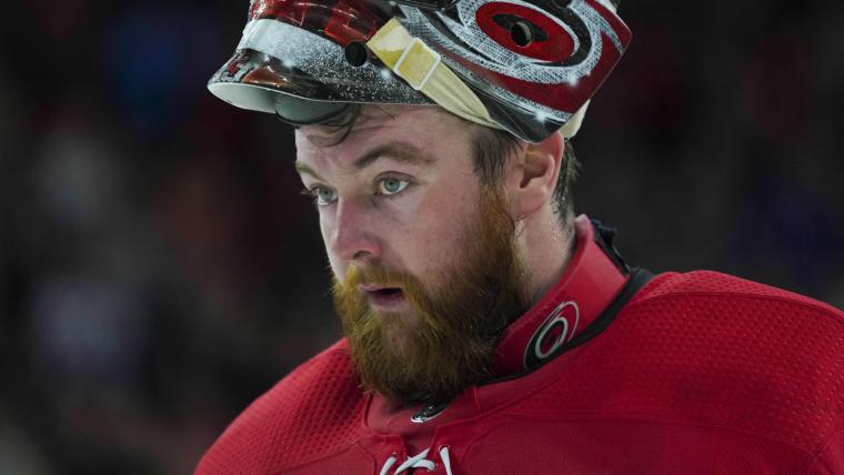 Watch: Hurricanes' Scott Darling gives up hilariously bad goal image