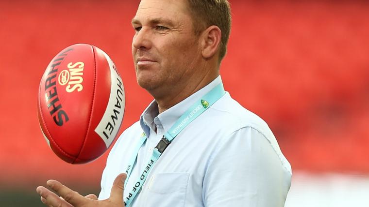 Shane Warne tees off at Victoria over decision not to open with Aaron Finch image