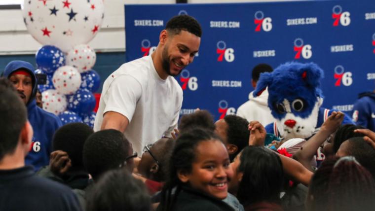 Simmons donates more than 600 winter coats to Philly elementary school image