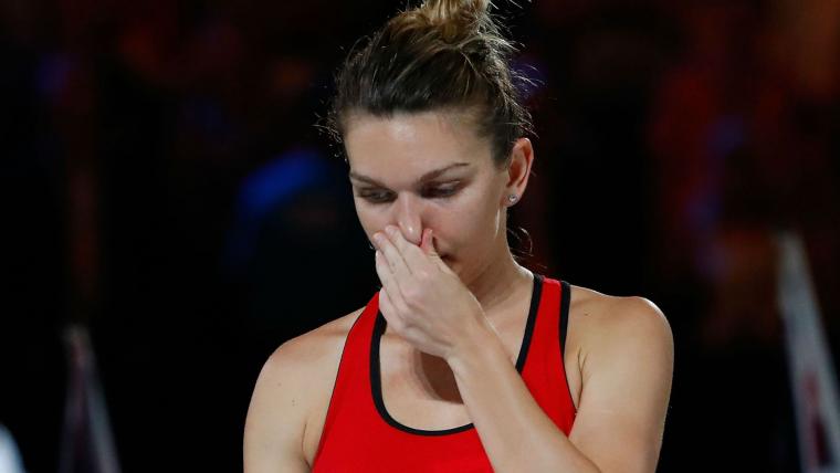 Halep congratulates Wozniacki image