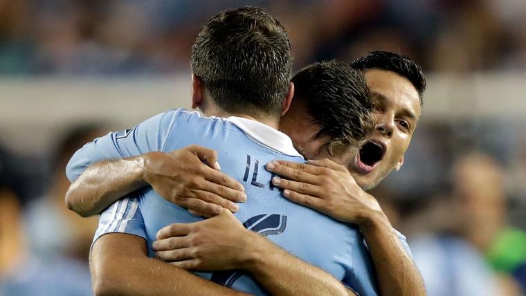 MLS: Sporting KC closes the gap image