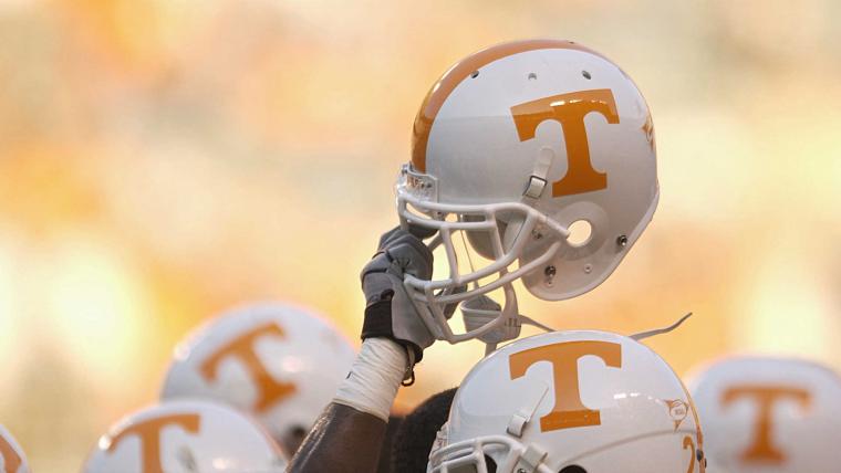 Tennessee linebacker charged with domestic assault, false imprisonment of girlfriend image