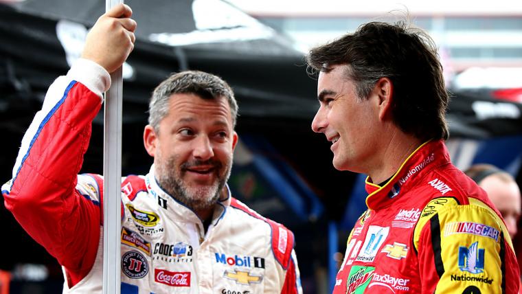 Jeff Gordon, Tony Stewart clash in (expected) final Cup career showdown image