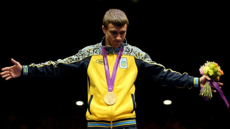 What was Vasiliy Lomachenko's amateur record? Who beat the Ukrainian genius during his Olympic years? image
