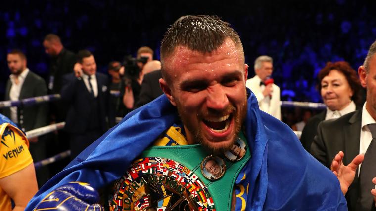 Lomachenko scores win as 7/10 image