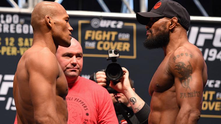 UFC 194 Results: Yoel Romero punches his ticket to a title fight by beating 'Jacare' Souza image