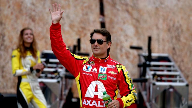 Jeff Gordon escapes disaster, finishes best race in Dale Earnhardt Jr.'s car image