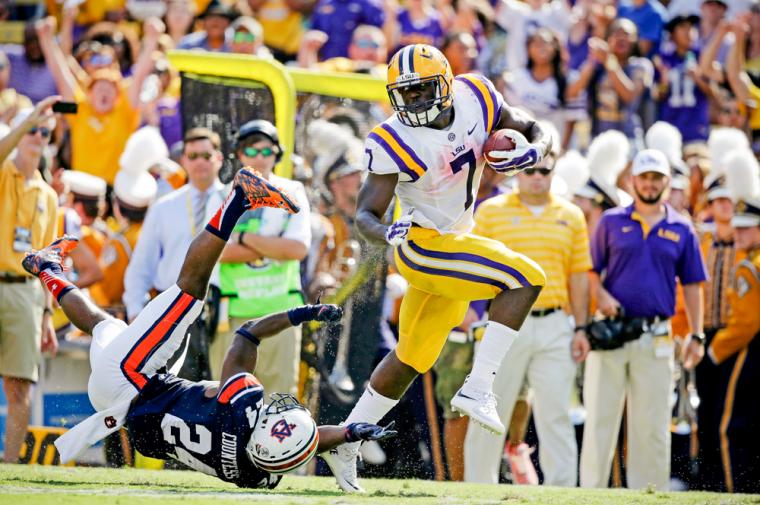 Revisiting Clarett: Why Leonard Fournette will be back at LSU in 2016 image