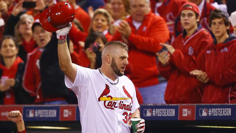 NLCS: Cardinals, fans at Busch Stadium go curtain-call crazy in Game 2 image