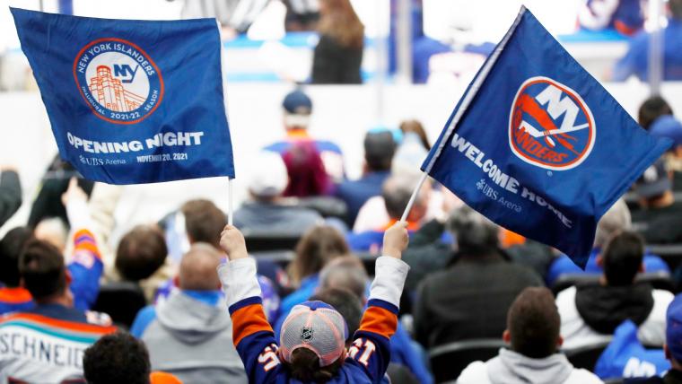 Islanders start new chapter at UBS Arena image