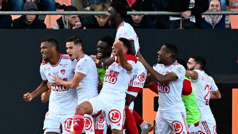 Ligue 1: Mounie & Bayo lead African scorers, Ajorque sees red image