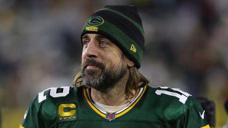 Aaron Rodgers opens up on future with Packers, doesn't rule out retirement image